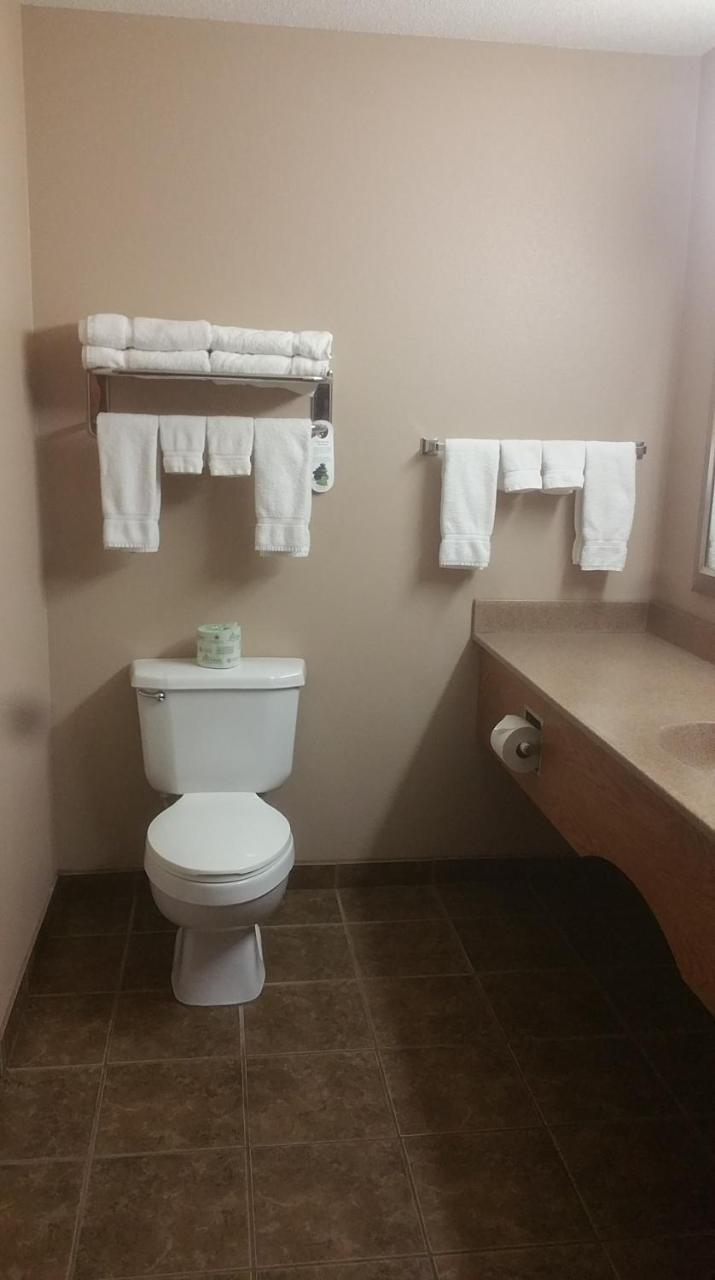 Canby Inn And Suites エクステリア 写真